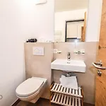 Haus Camillo 公寓 *